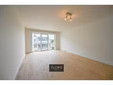 volledig gerenoveerd 1-slaapkamerappartement in het centr...