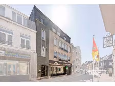bâtiment commercial de 373 m² au centre de poperinge.