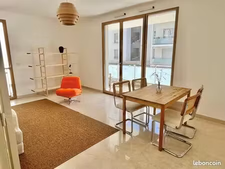 appartement 68 m² avec terrasse et box
