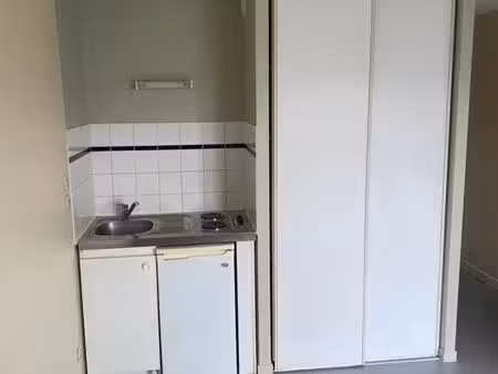studio non meublé à louer – résidence robespierre à arras – 19 m² – 390 cc