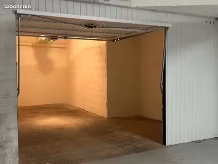 location garage fermé le gallia