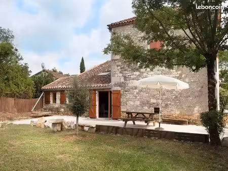 loue maison meublee 100m2 entierement renovee - t3