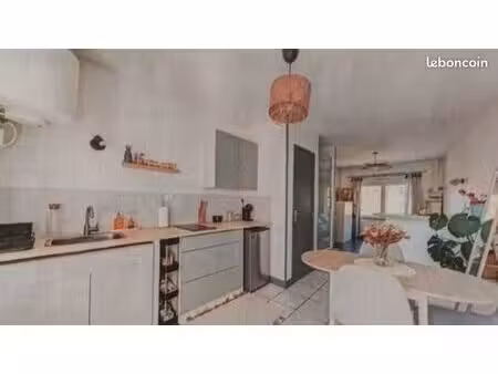 studio caluire vassieux - 21 m2 - terrasse 7m2 + petit local