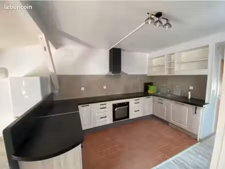 appartement t4 de 75 m2 - climatisé - parking privatif - carcassonne nord