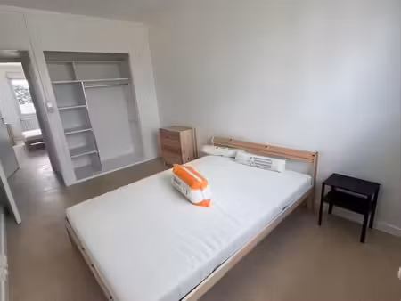 appartement 2 pièces 64 m²