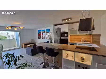 très bel appartement 3 pièces meublé de 71 m2