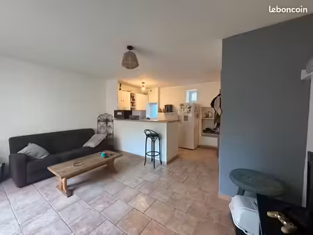 location maison village