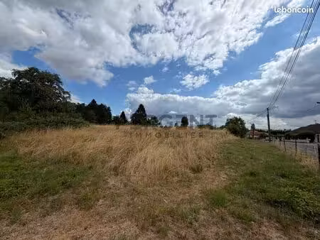 terrain 8327 m² prix-lès-mézières