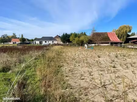 terrain constructible 1600m2