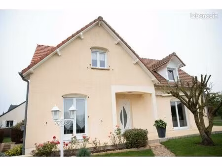 355 000 maison la rivière de corps 880 m2 174 m 2