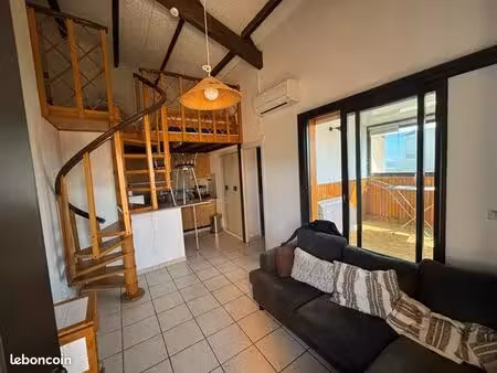 apparemment t1 avec mezzanine vue mer