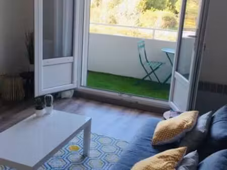 studio meublé 20 m² avec balcon  parking privatif et ascenseur