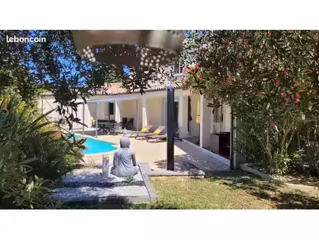 grande villa lumineuse
