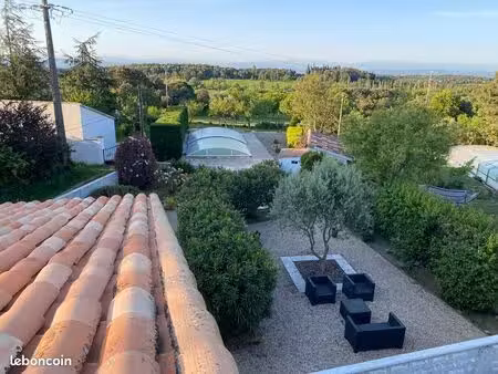 villa de plain pied sur 6296 m2 de terrain