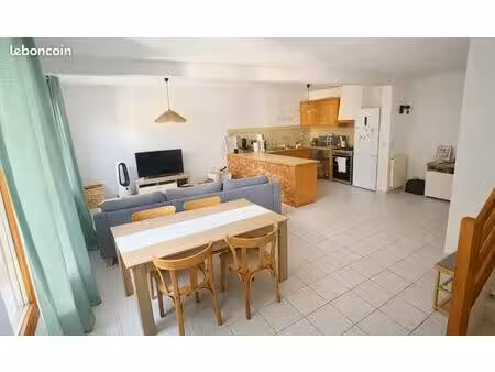 maison de ville t3 en triplex avec garage