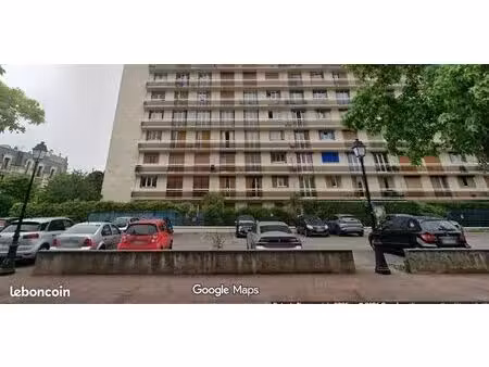 location parking extérieur