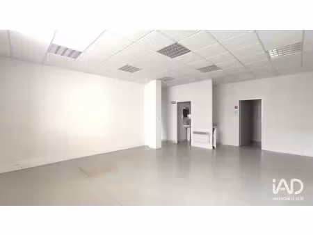 location locaux professionnels 0 pièces 106 m² à besançon (25000)  1 200 €
