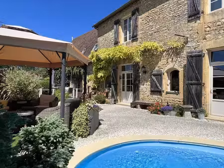 vente maison 6 pièces 228 m² à montignac (24290)  420 000 €
