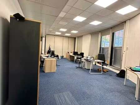bureau de 50 m² à louer – noisy-le-grand – 1 500 /mois