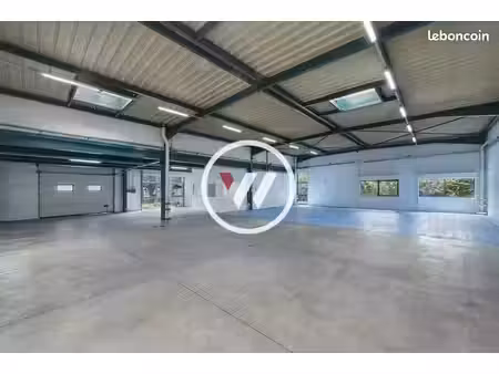 local d'activité 481 m²