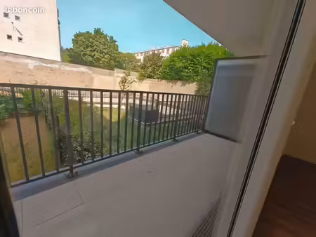à louer : studio neuf meublé dans une résidence neuve
