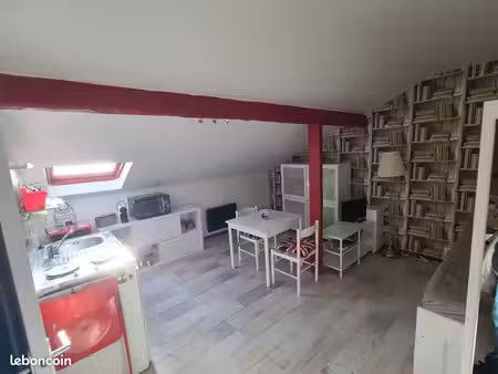 loue studio 24.21m² au sol dont 16m² habitable meublé et équipé cc-proche paris