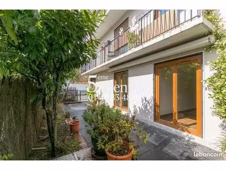 local commercial 77 m² saint-maur-des-fossés