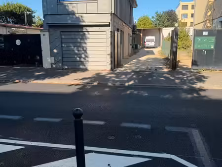 quartier champignol - terrain commercial avec atelier indépendant – fort potentiel -