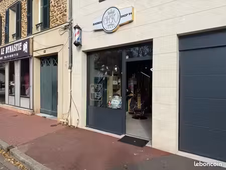 salon de coiffure 70 m2 / saint maur des fosses / 10 mètres de la gare rer a champigny sur