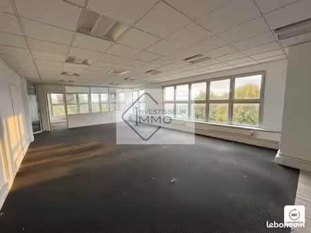 bureaux 217 m²