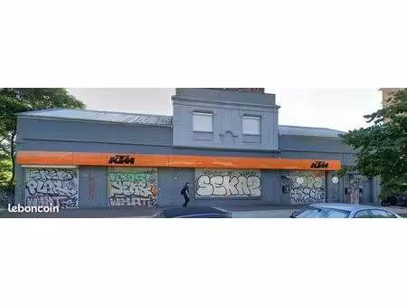 commerce autos 227 m²