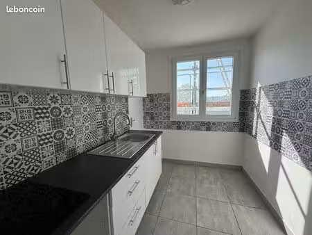t3 53 m² entièrement rénové – lumineux – dpe d – cave