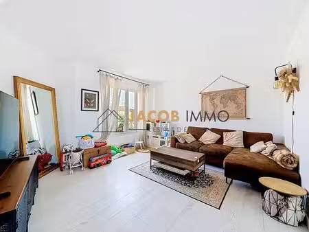 duplex lumineux sur la rive droite