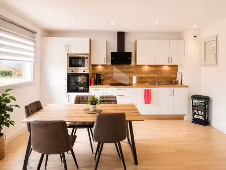 a venre - perpignan - appartement 2 chambres avec balcon - place de parking