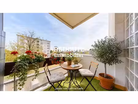 a vendre appartement t4 a tinqueux - balcon place de parking