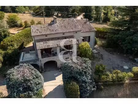 maison en campagne aux volumes généreux
