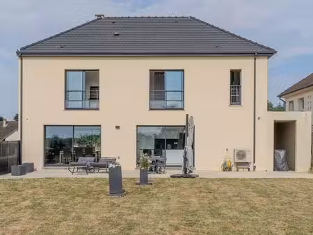 à vendre maison 6 pièces 165m2 - terrain 736m²