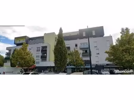 appartement 2 pièces de 43 40 m² avec balcon de 2 40 m² et parking au sous-sol avec accès 