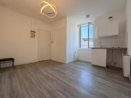 location appartement 1 pièce 15.38 m² à montlouis-sur-loire (37270)  nan €
