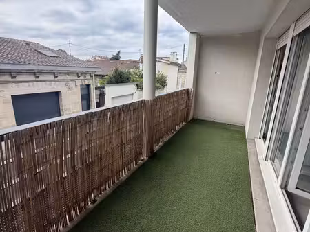 t3 avec balcon