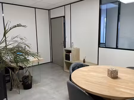 location locaux professionnels 0 pièces 150 m² à saint-junien (87200)  1 750 €