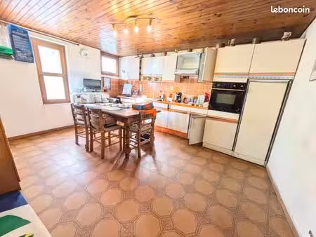 maison de ville 6 pièces 106 m²