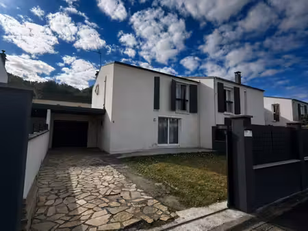 maison 5 pièces 95m²