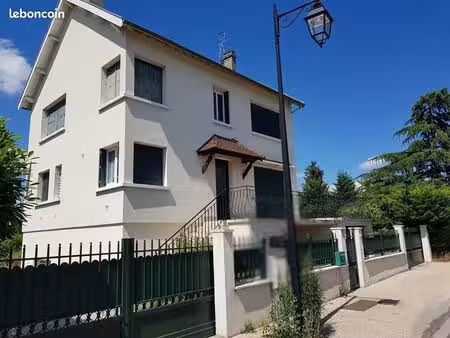 location etudiant cergy