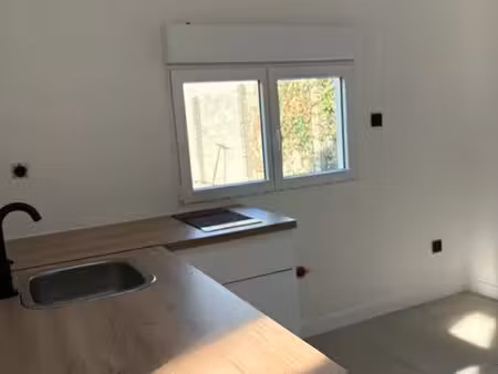 studio 20 m² entièrement rénové – propriété privée – quartier pavillonnaire – pierrelaye