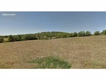 terrain à bâtir de 710 m² à montrozier