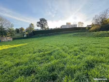 terrain à bâtir de 1220 m² à moyrazes