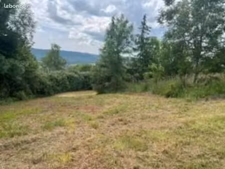 terrain à bâtir de 1400 m² à pruines