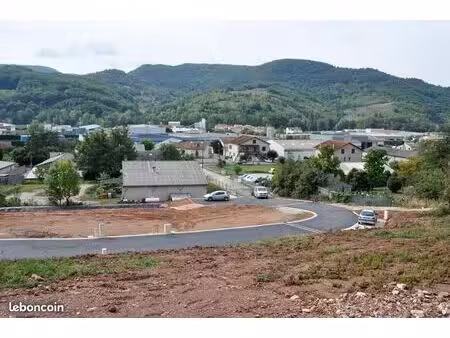 terrain à bâtir de 760 m² à saint-affrique