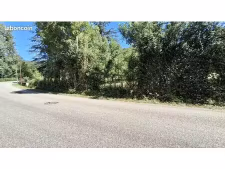 terrain 3375 m² villecomtal
